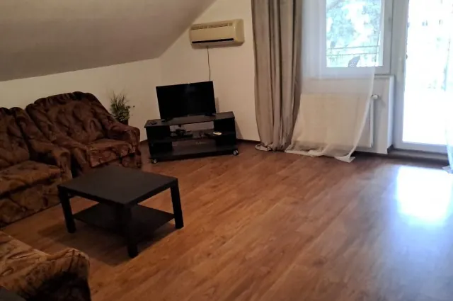 Apartament 2 camere în vilă /Parcare în curte pentru 2 autoturisme, fotografia 4