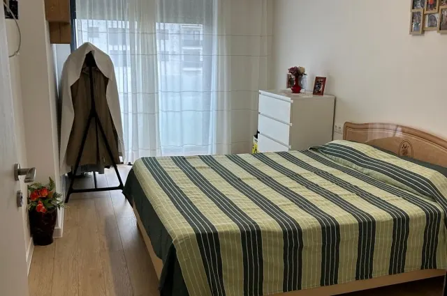 Apartament cochet de 2 camere,de vânzare în Tunari | Loc de parcare inclus | Bloc curat și îngrijit, fotografia 5