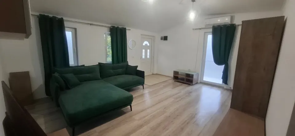 Apartament cu 2 camere de închiriat în vilă – Tunari, fotografia 1