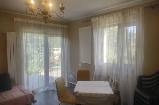 Casă de vânzare în Brănești – Locuință perfectă pentru o familie liniștită, cu teren generos și utilități complete, fotografia 3