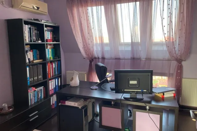 Casă de vânzare în Otopeni, fotografia 3