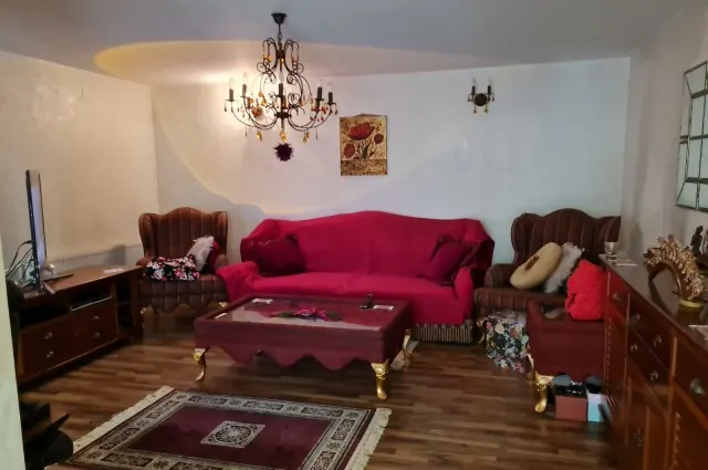 Casă individuală de închiriat – Otopeni, zonă centrală, fotografia 2