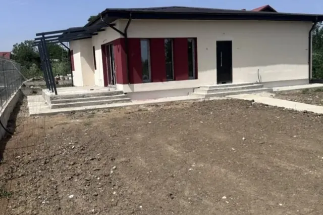 De vânzare-Casă Modernă în Dimieni cu Teren Generos, fotografia 1