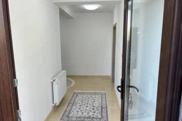 Duplex spațios de închiriat, fotografia 3