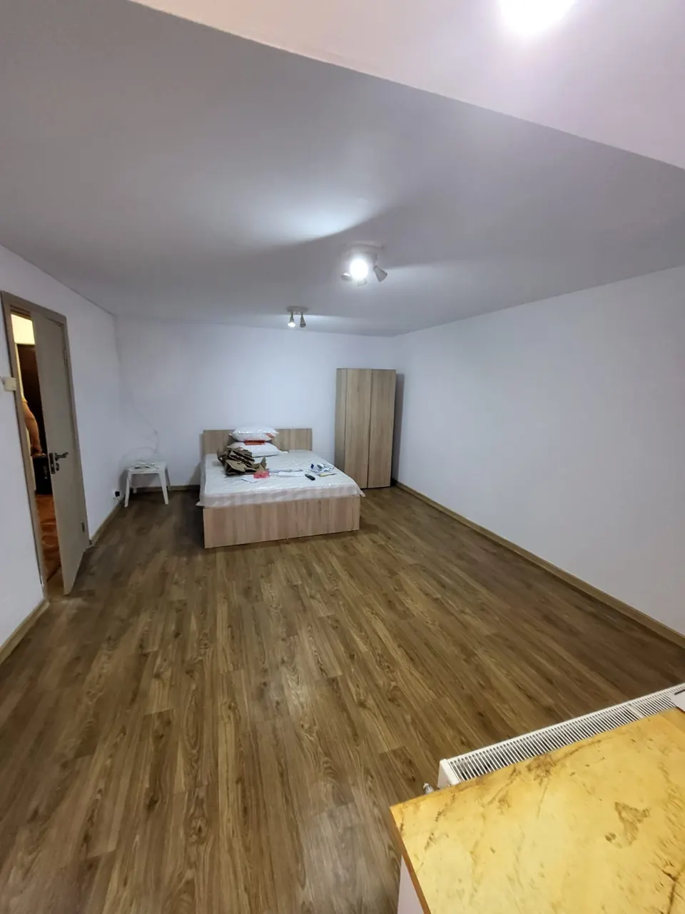 Studio de închiriat în Otopeni – Strada Argeș, etajul 1, fotografia 3