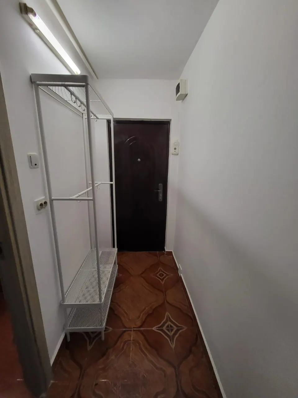 Studio de închiriat în Otopeni – Strada Argeș, etajul 1, fotografia 5