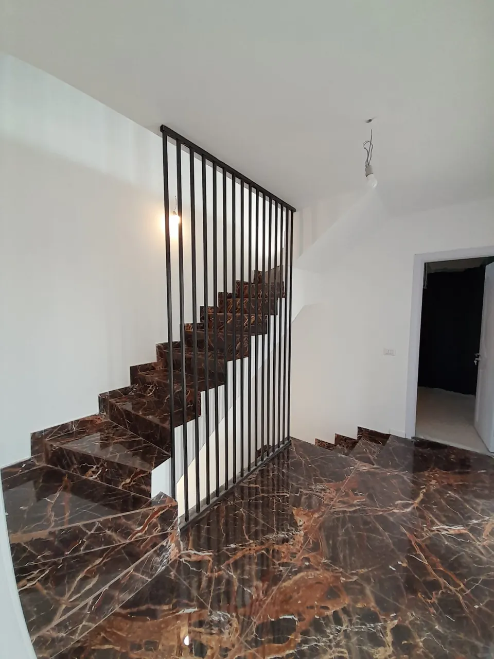 VILĂ TIP DUPLEX DE VÂNZARE ÎN BALOTEȘTI - P+1+M - CONSTRUCȚIE NOUĂ/ 2026, fotografia 3